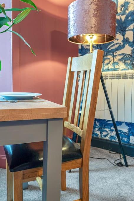 Boutique Modern Royal Mile Apartment Sleeps 4 Edinburgh Buitenkant foto