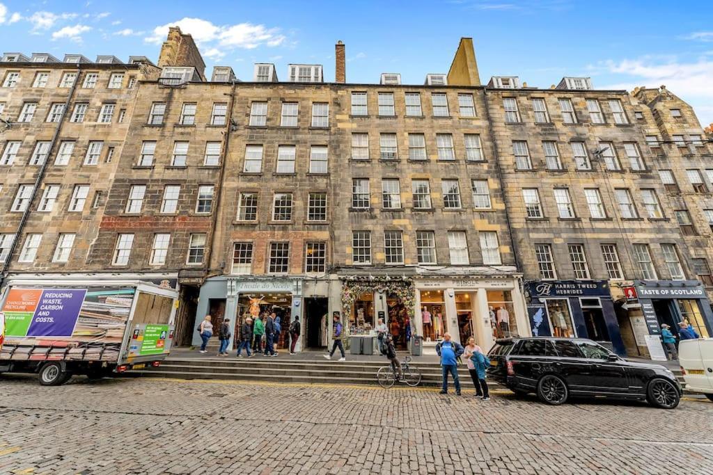 Boutique Modern Royal Mile Apartment Sleeps 4 Edinburgh Buitenkant foto